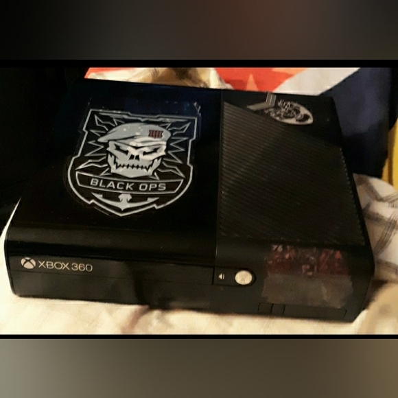 360 Black Gaming Console